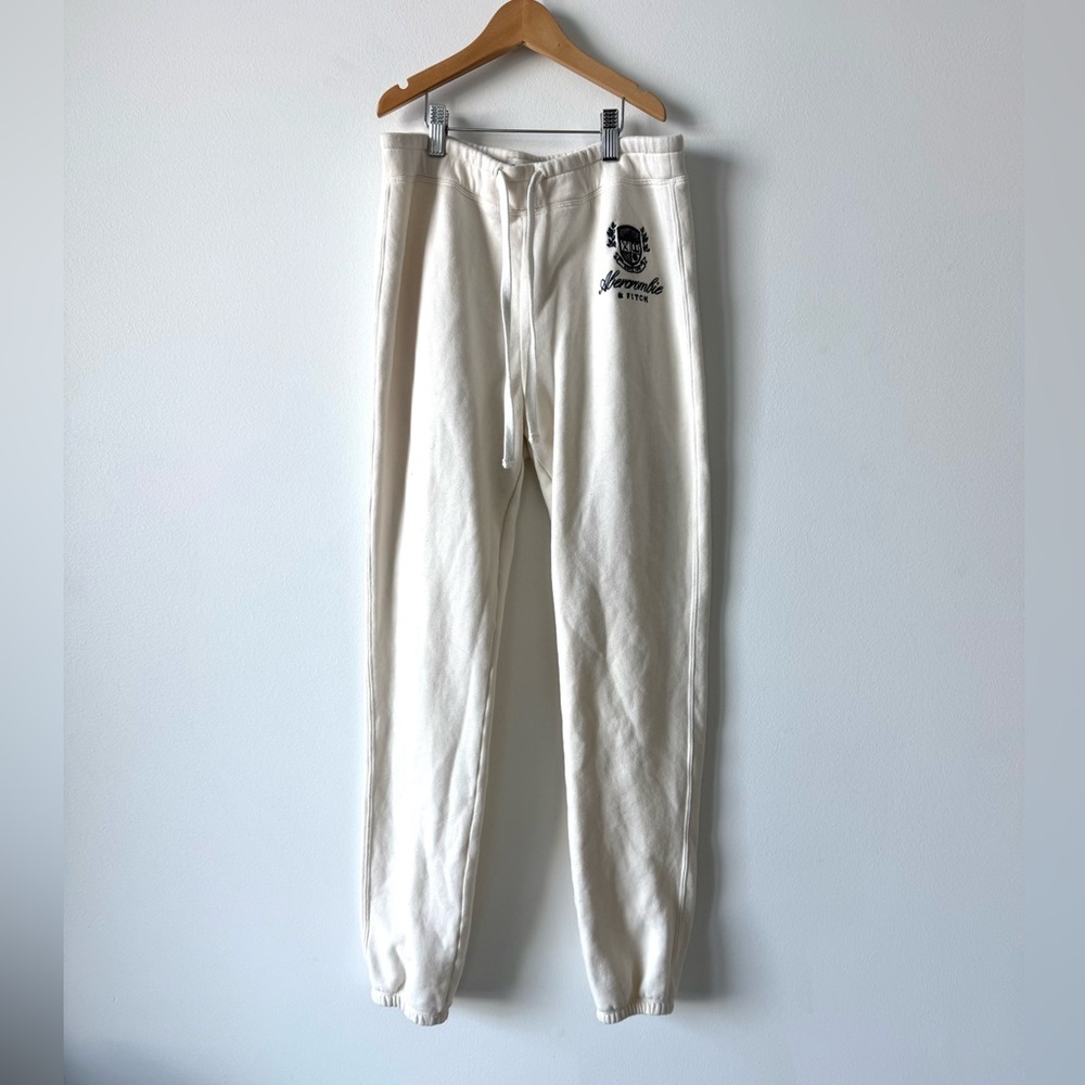 Abercrombie & Fitch Soft Collection Cream Crest Logo Sweatpants Women’s Small